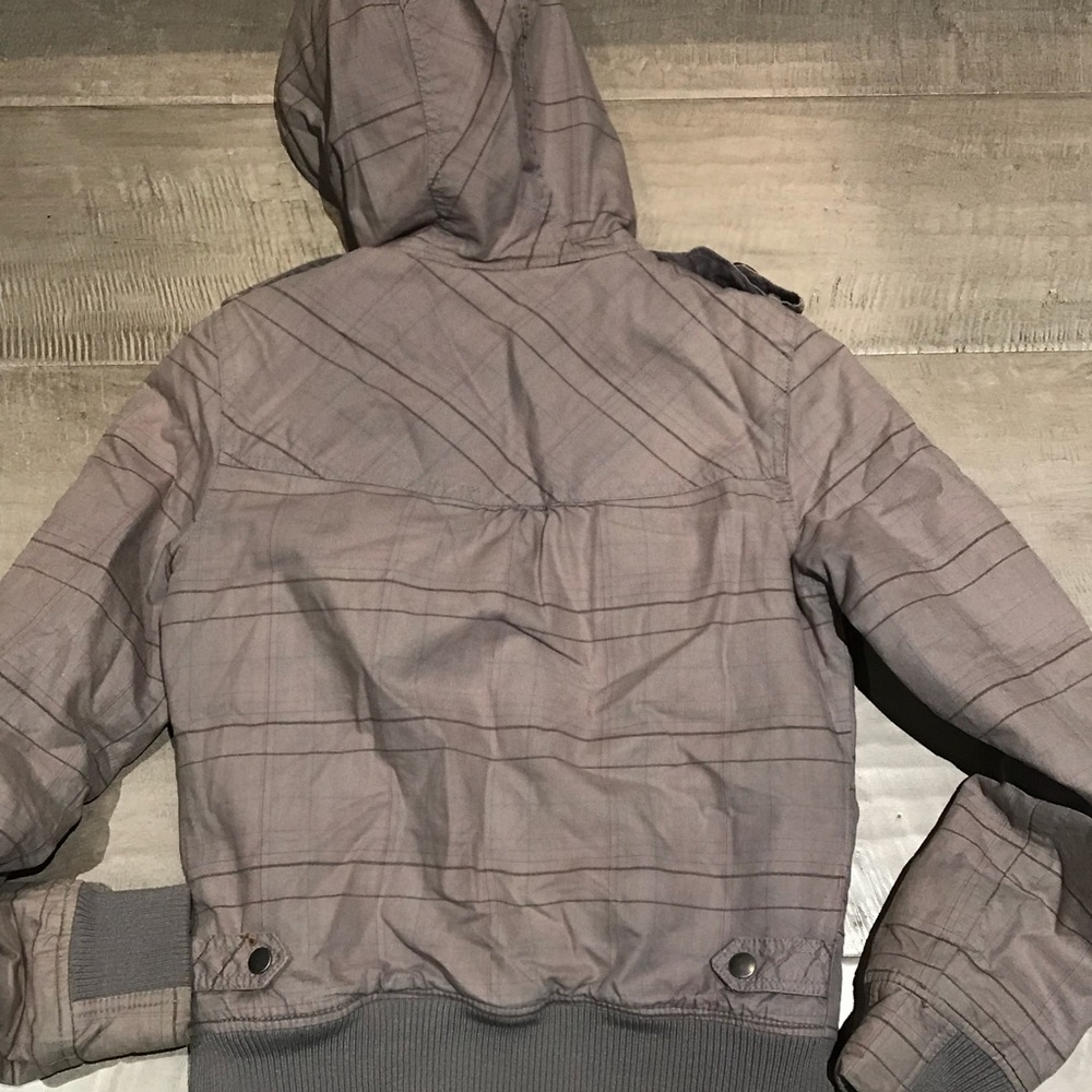 {Divided} Jacket - Picture 4 of 7